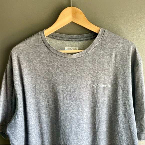 Columbia Mens Short Sleeve Crew Neck Embroidered Logo Tee Shirt Size XL - Picture 3 of 5